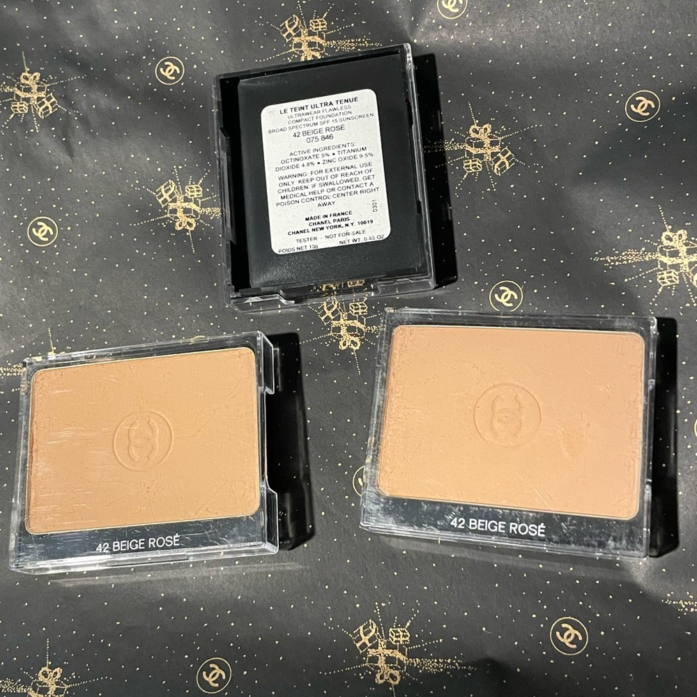 Chanel Le teint ultra tenue foundation 42 beige rose